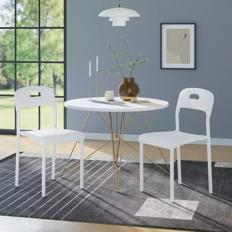Chaises de salle à manger empilables en plastique avec pieds en métal pour salle de conférence, bureau, table de salle à manger, montage facile, résistant aux taches, utilisation intérieure et extérieure
