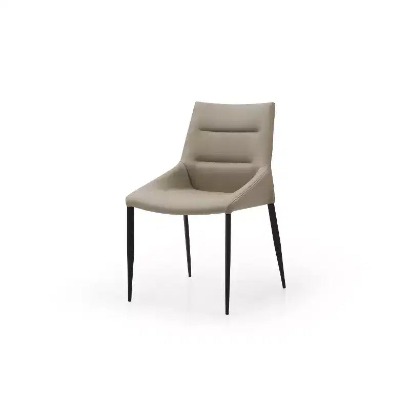 Chaise de salle à manger 37 po en similicuir marron pour une touche d'élégance à une salle à manger sophistiquée