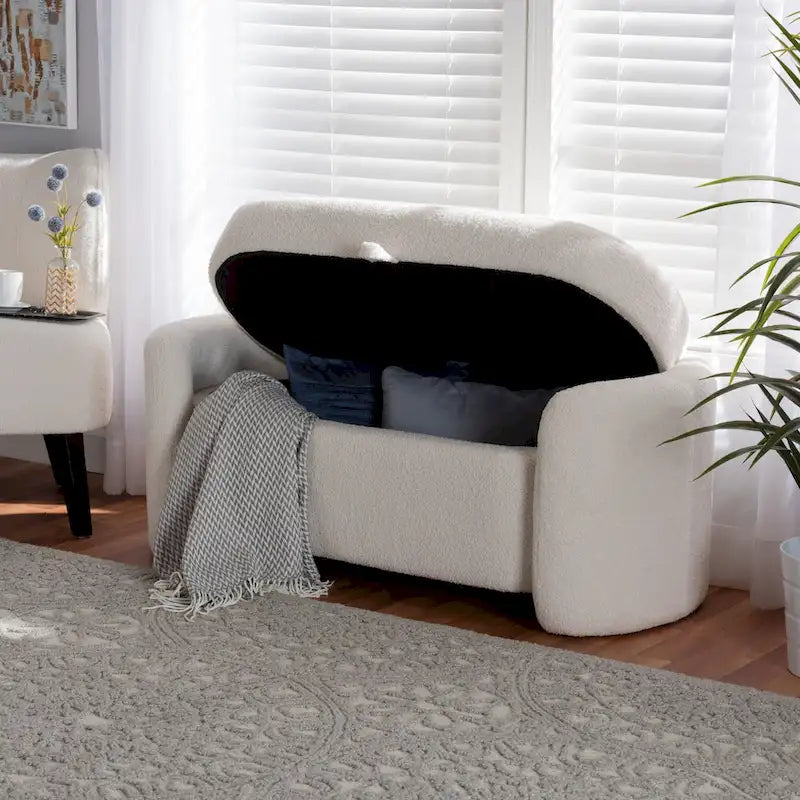Banc de rangement moderne et contemporain rembourré en bouclette ivoire